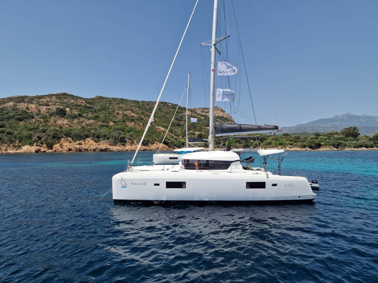 Lagoon 42