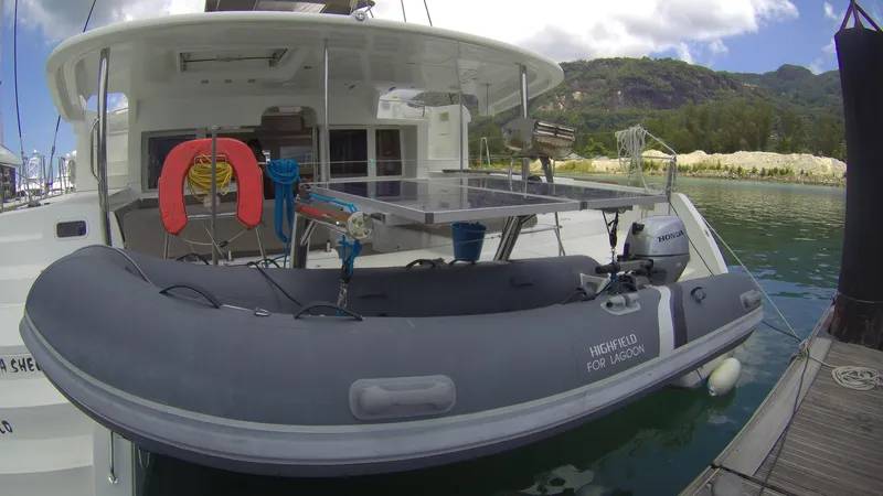Lagoon 42 - 4