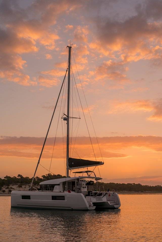 Lagoon 42 - 2
