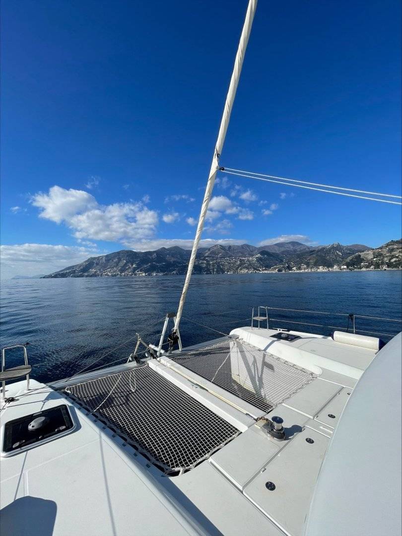 Lagoon 42