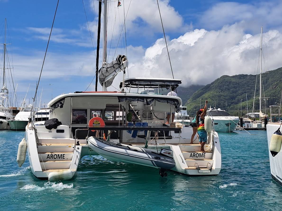 Lagoon 450 SporTop - 4