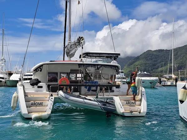 Lagoon 450 SporTop - 2