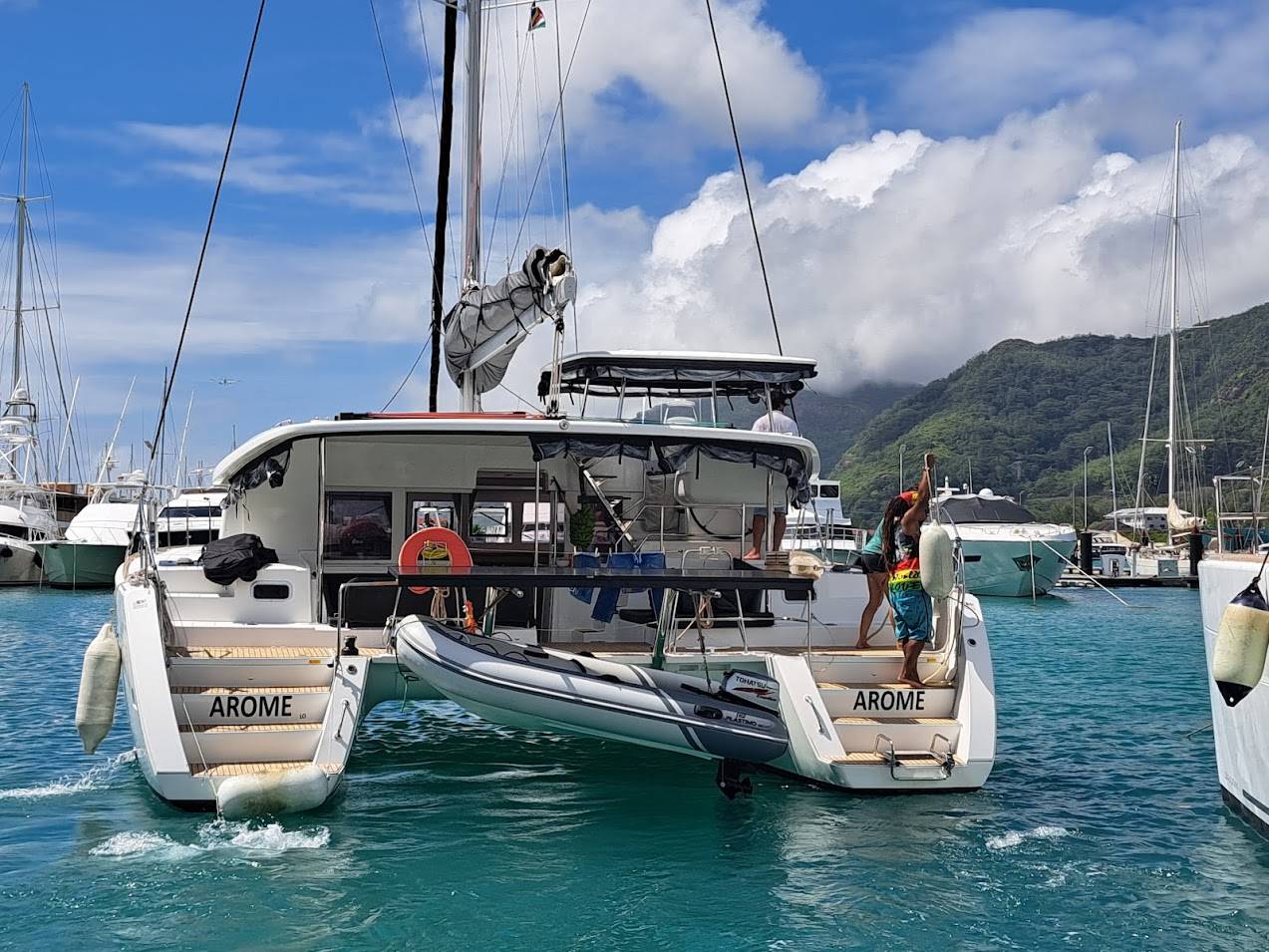 Lagoon 450 SporTop