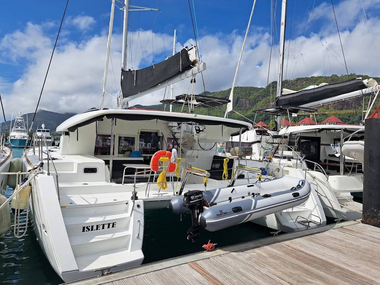 Lagoon 450 SporTop