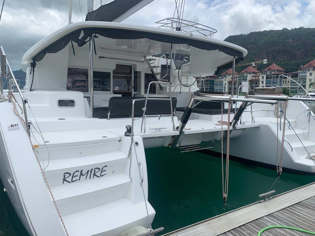 Lagoon 450 SporTop - 3