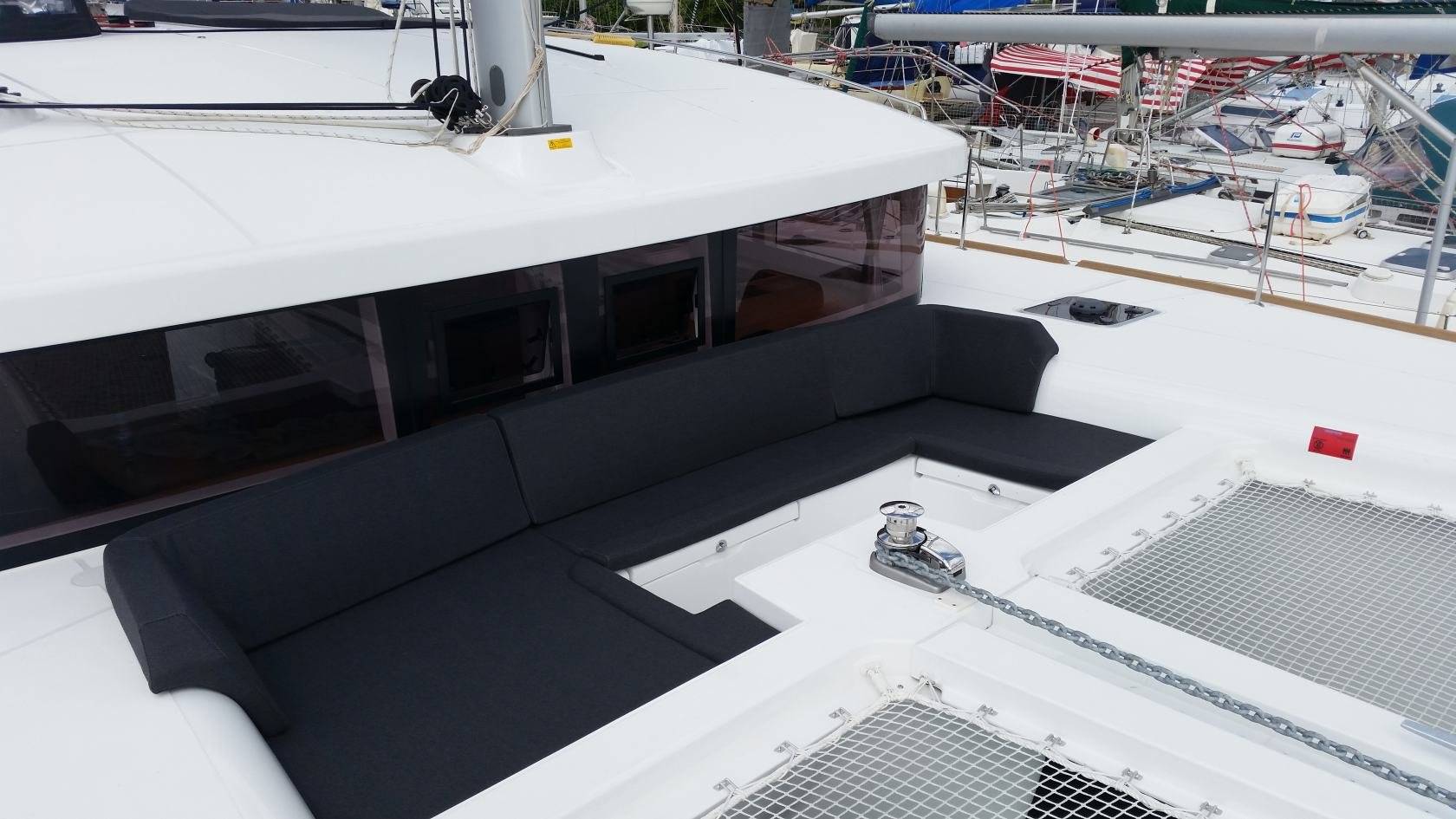 Lagoon 450 SporTop - 3