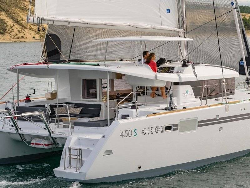 Lagoon 450 SporTop - 2