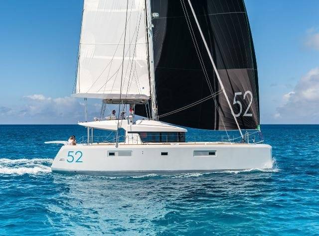 Lagoon 52 Fly - 3