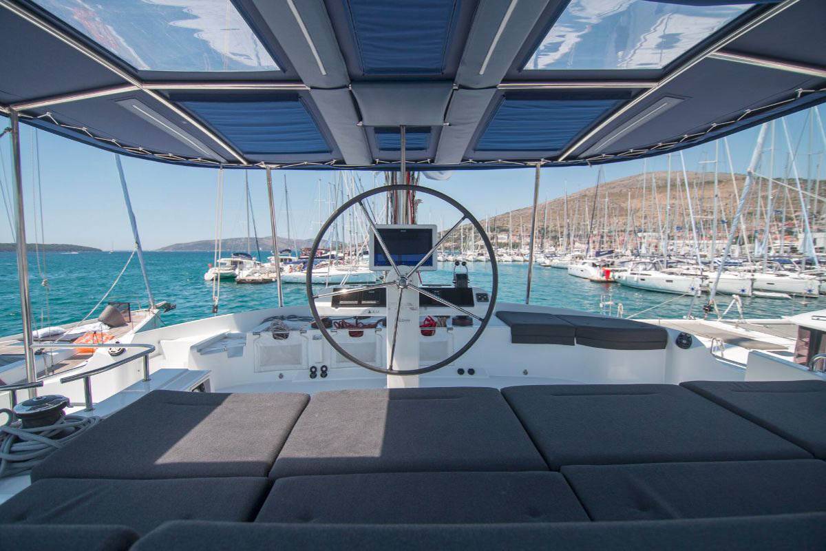 Lagoon 52 Fly - 3