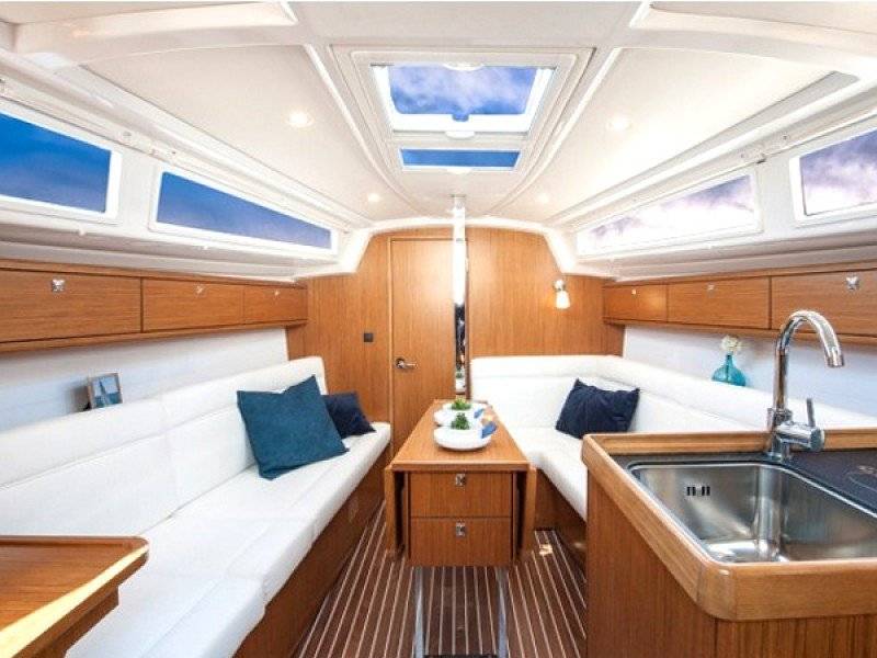 Bavaria 33 Cruiser - 2