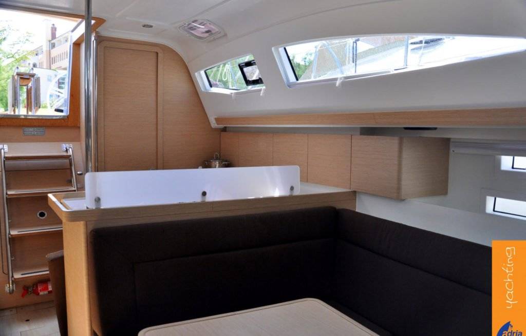 Bavaria C42 - 4