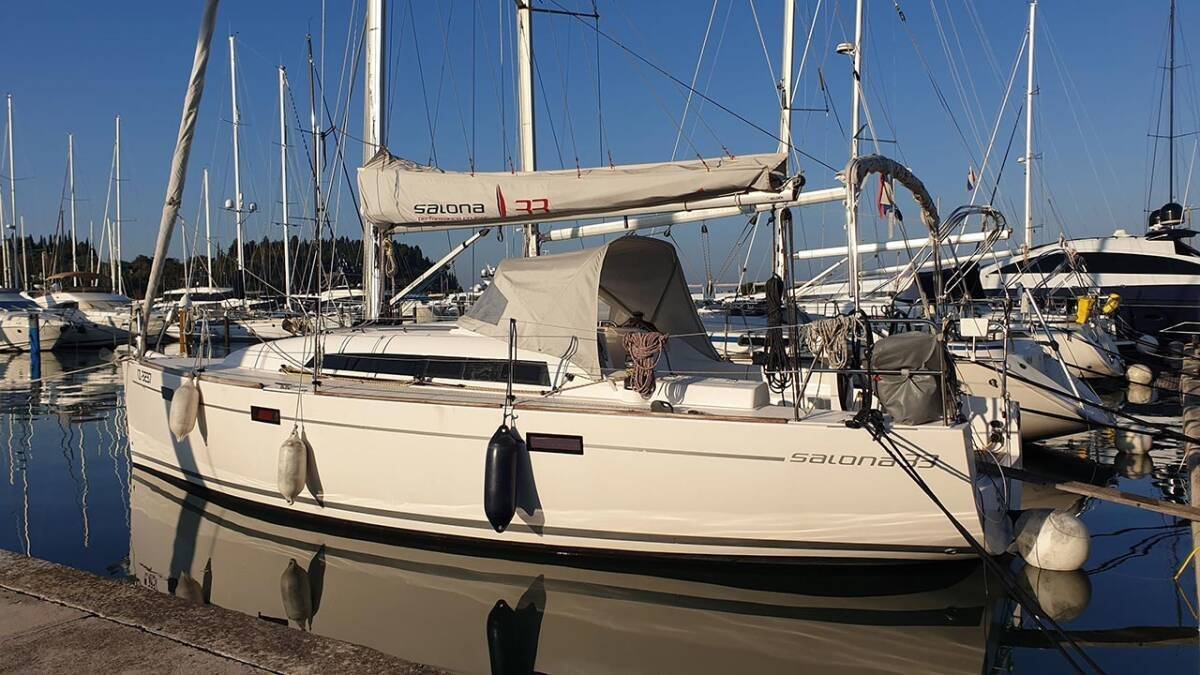 Salona 33 - 3