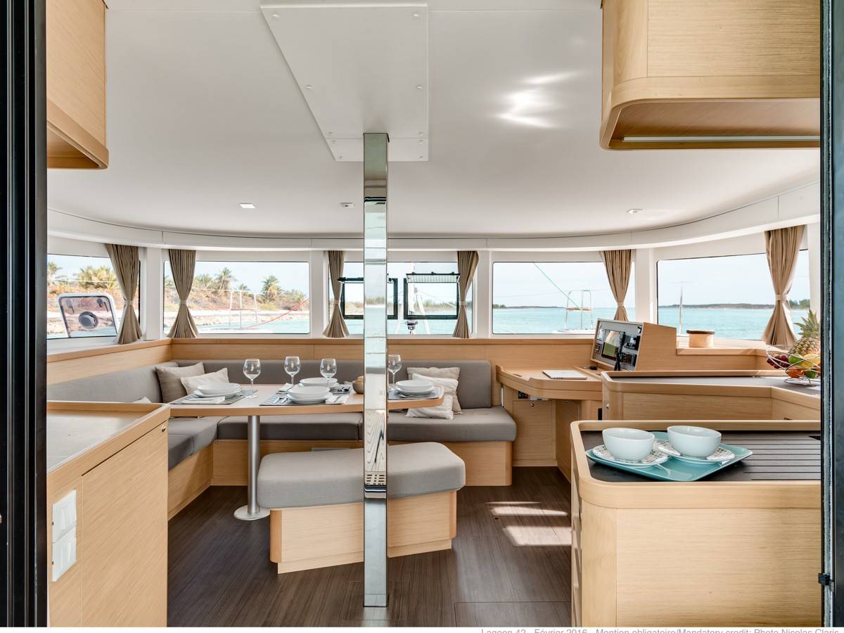 Lagoon 42 - 4