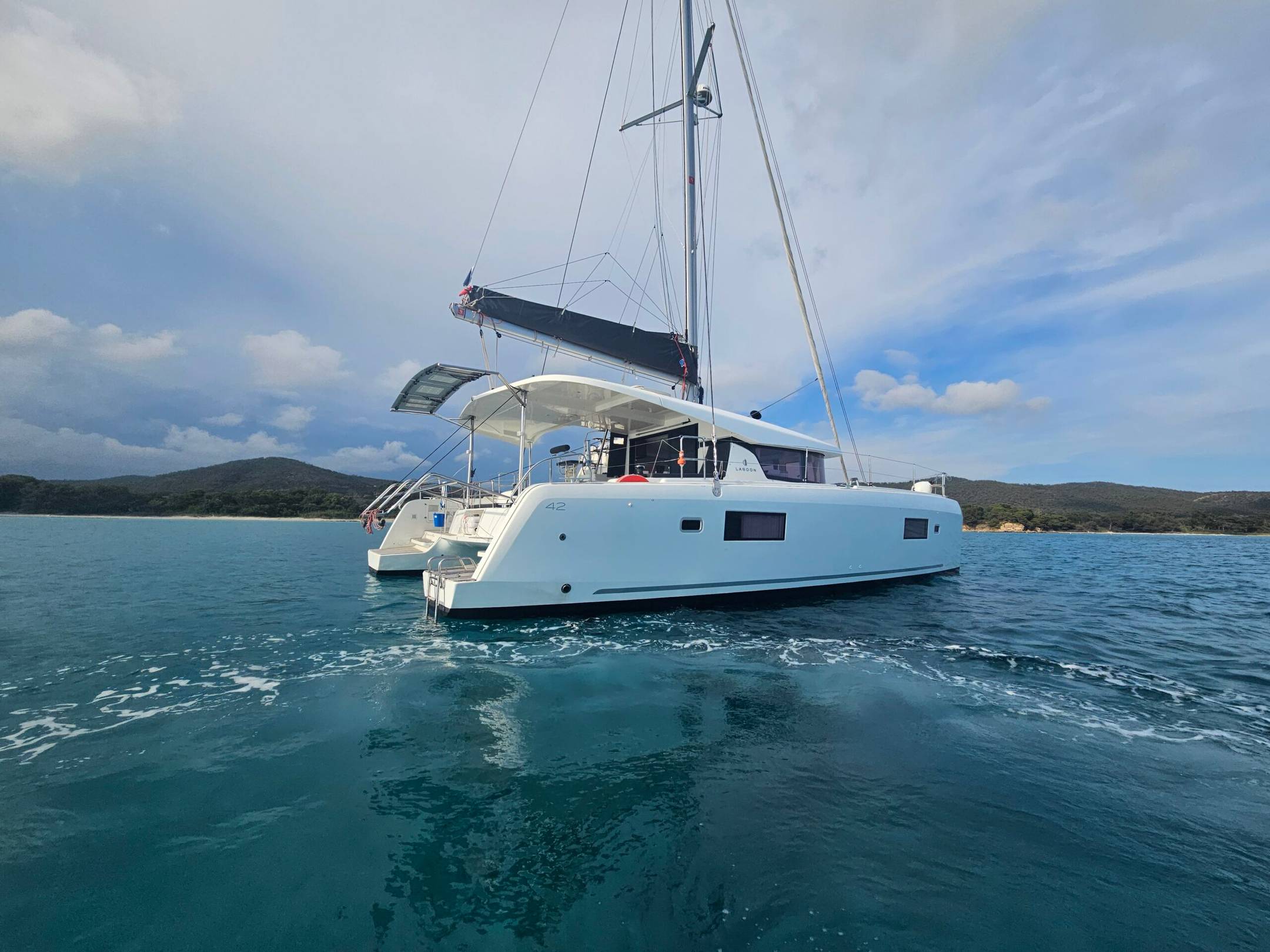 Lagoon 42