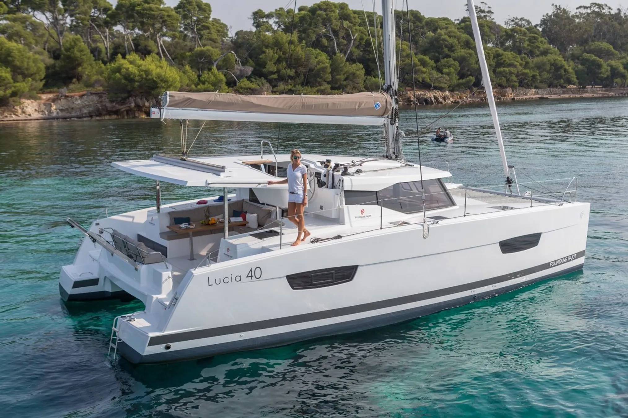 Lucia 40 - 3