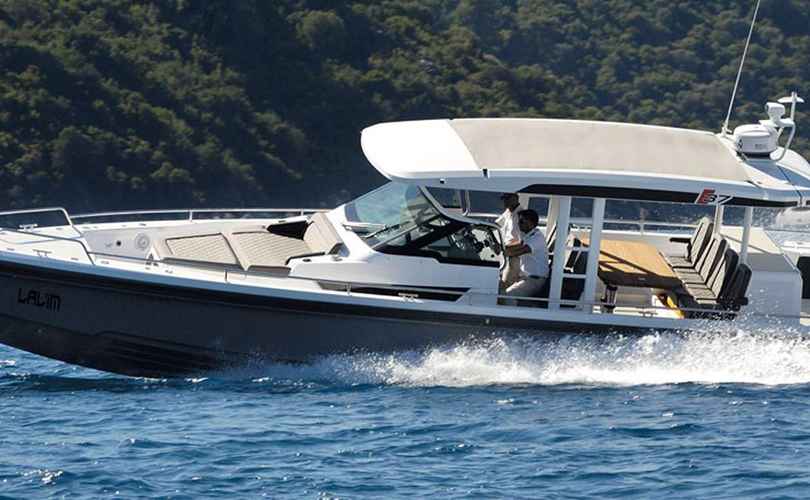 Axopar 37 Sun Top - 4