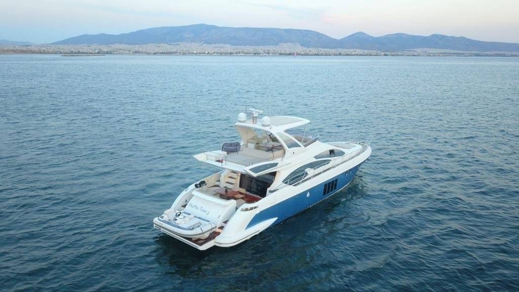 Azimut 64 Fly