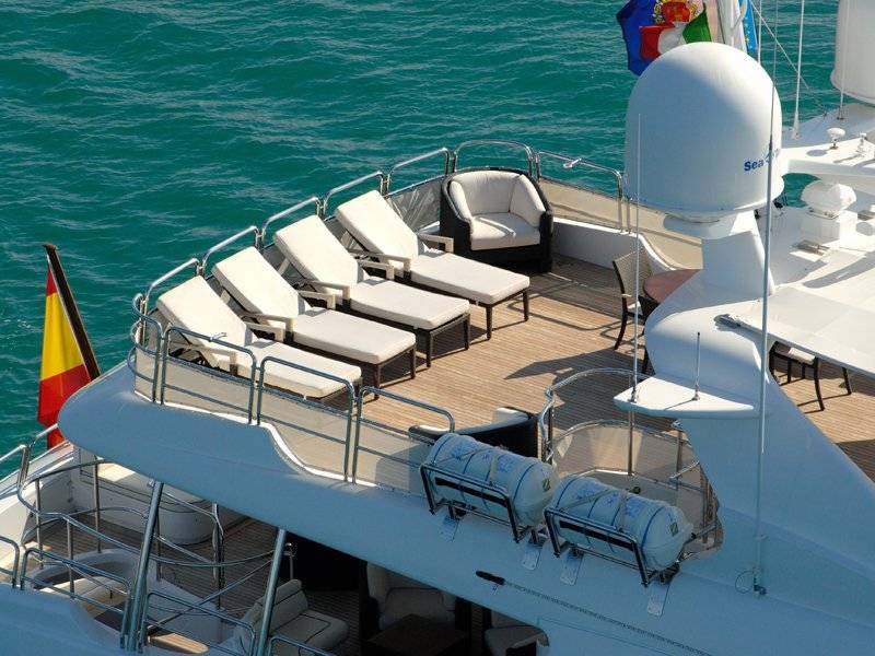 Benetti 122 - 2