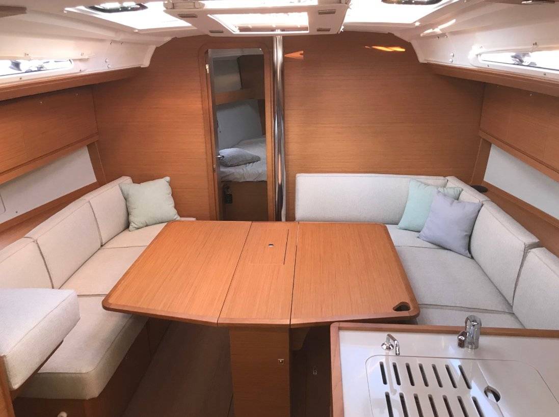 Dufour 390 Grand Large - 4