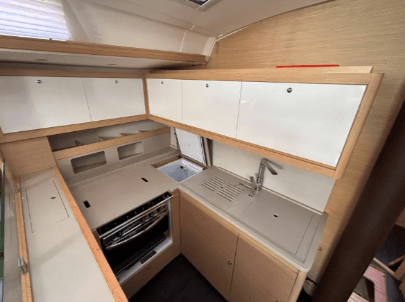 Dufour 530 Smart Electric - 2