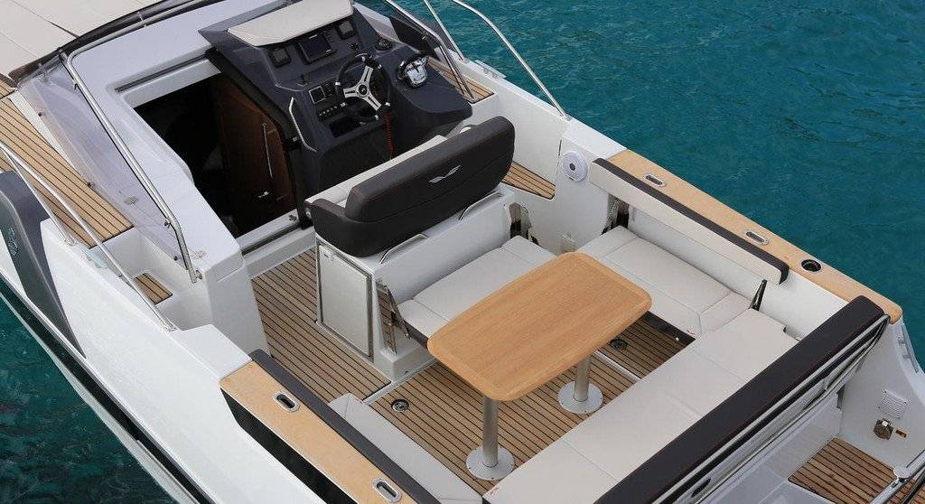 Flyer 8.8 Sundeck - 2
