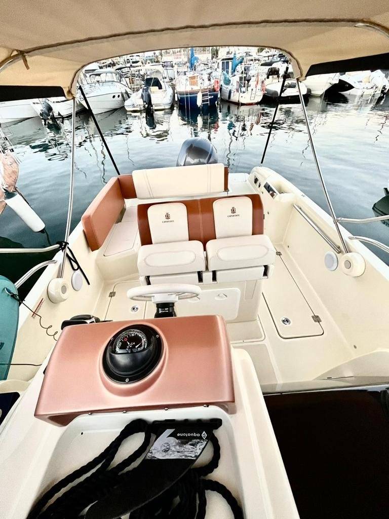 Invictus 270FX - 4