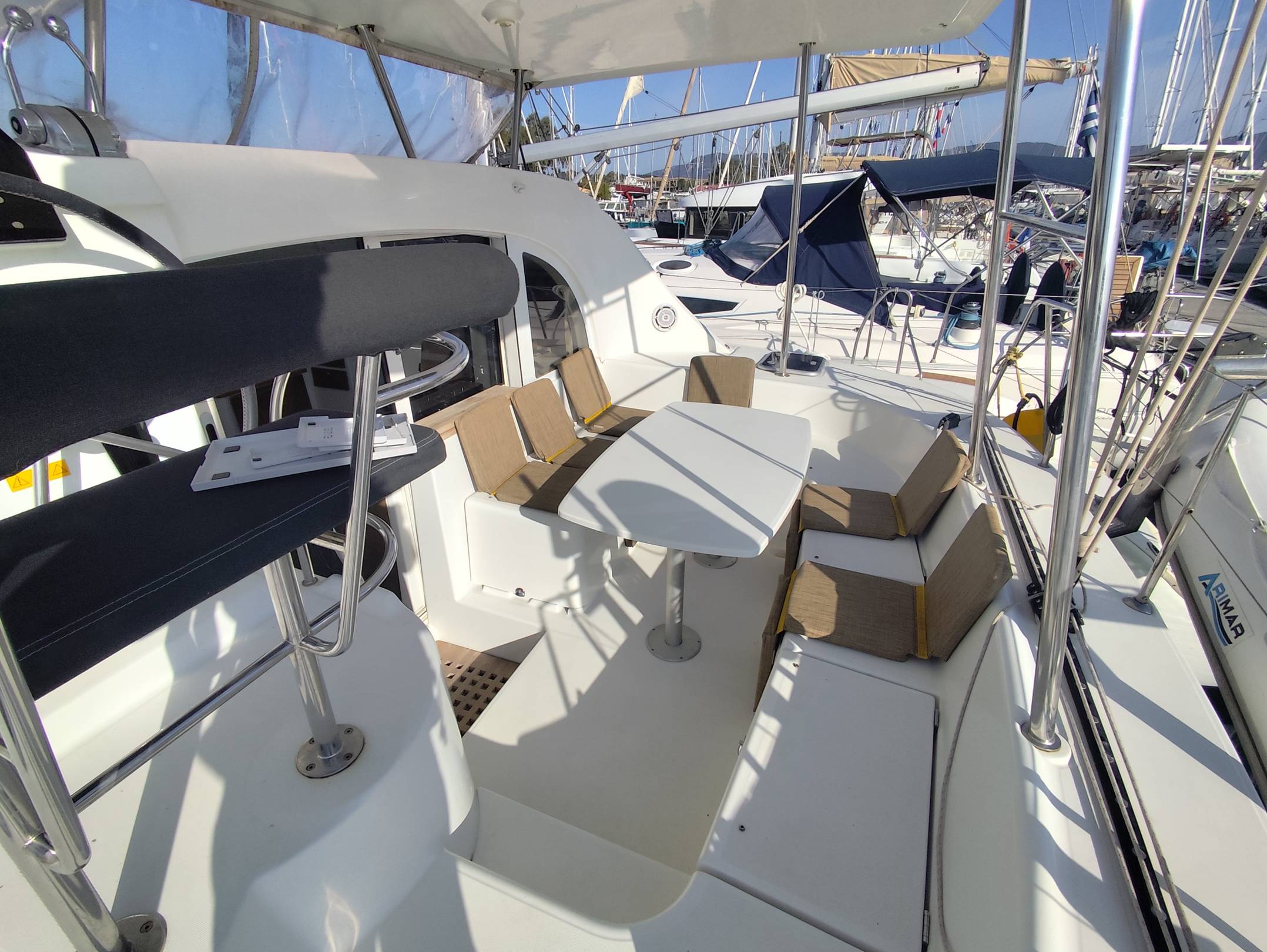 Lagoon 380 - 5