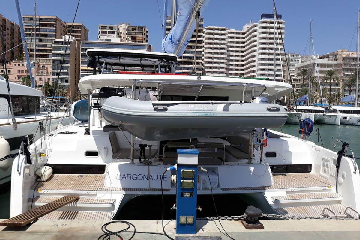 Lagoon 42 - 3