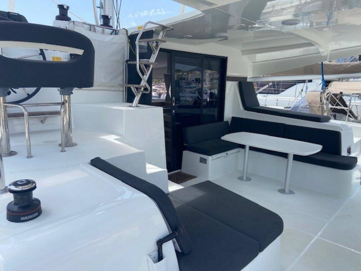 Lagoon 42 - 4