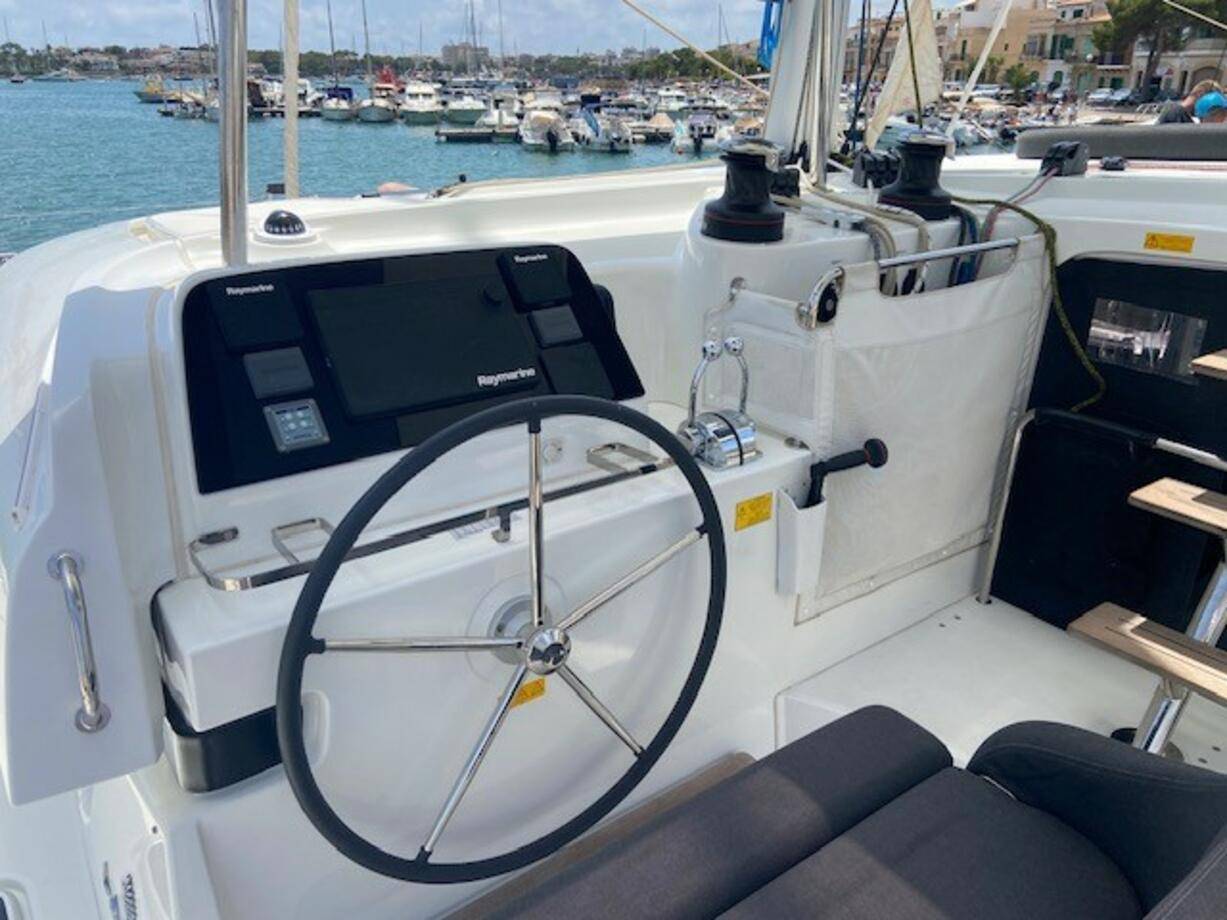 Lagoon 42 - 5