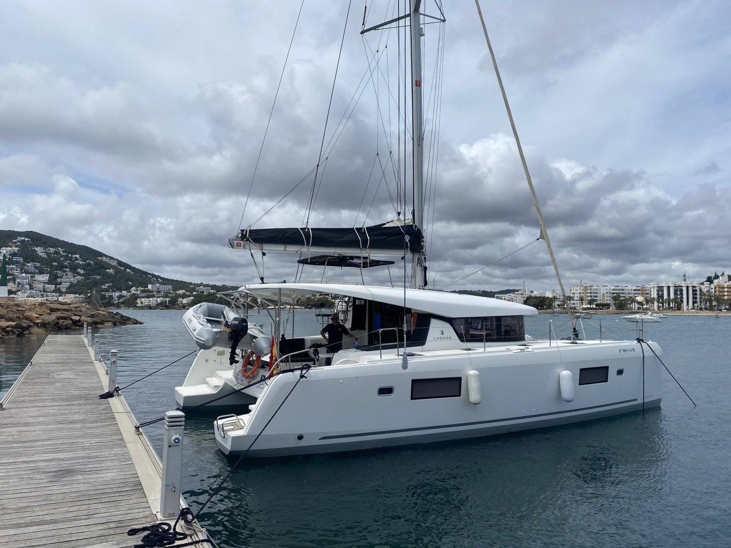 Lagoon 42