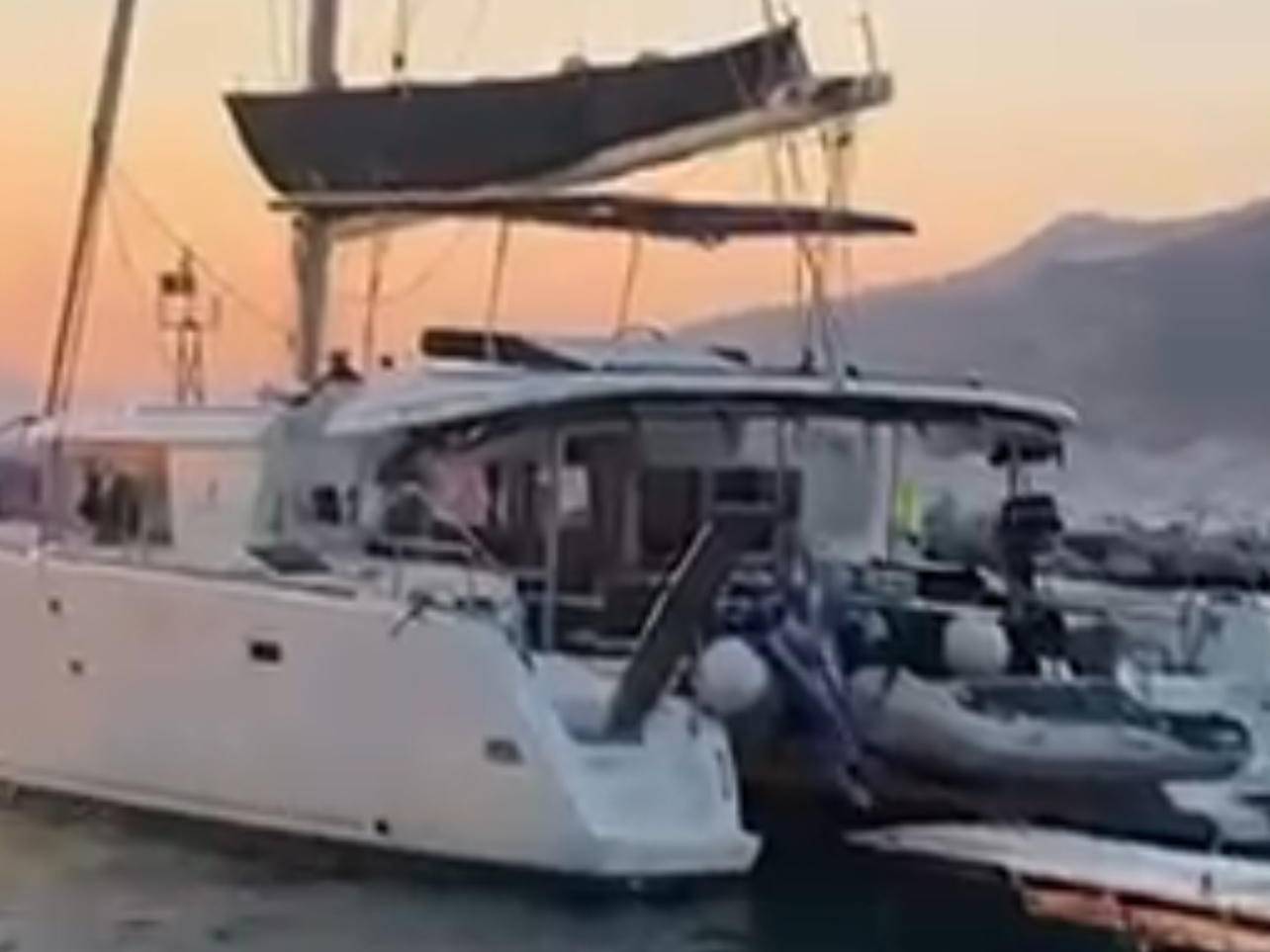 Lagoon 450 F