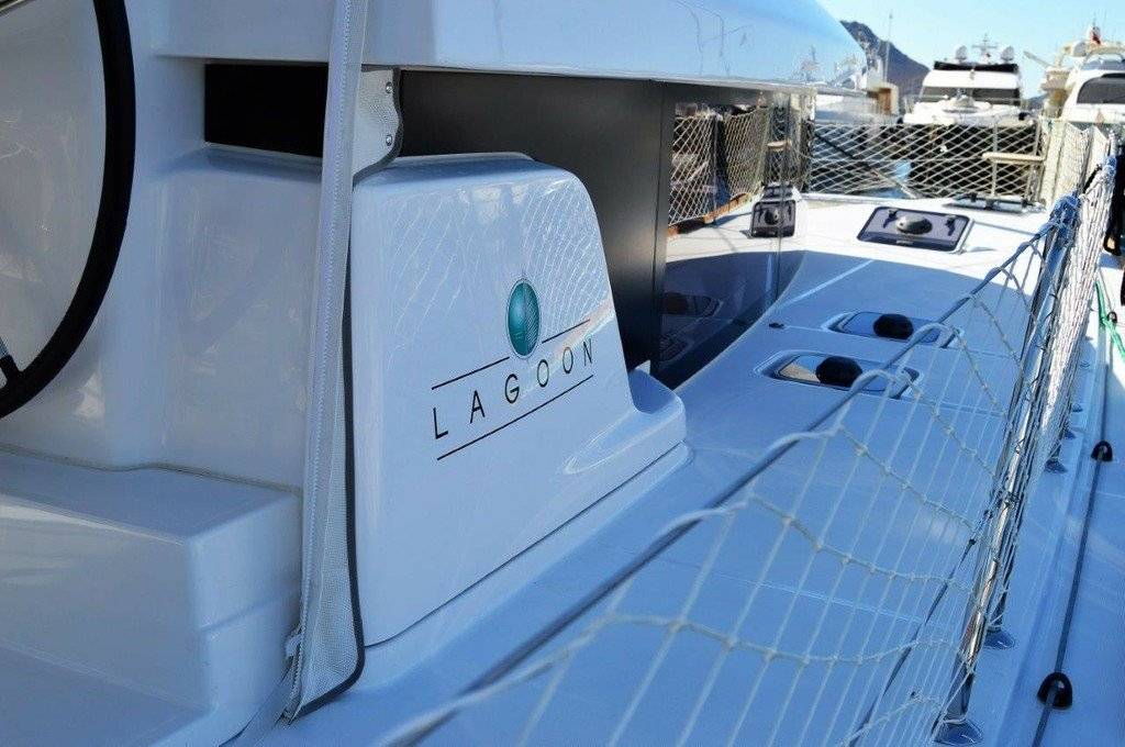Lagoon 450 SporTop - 4