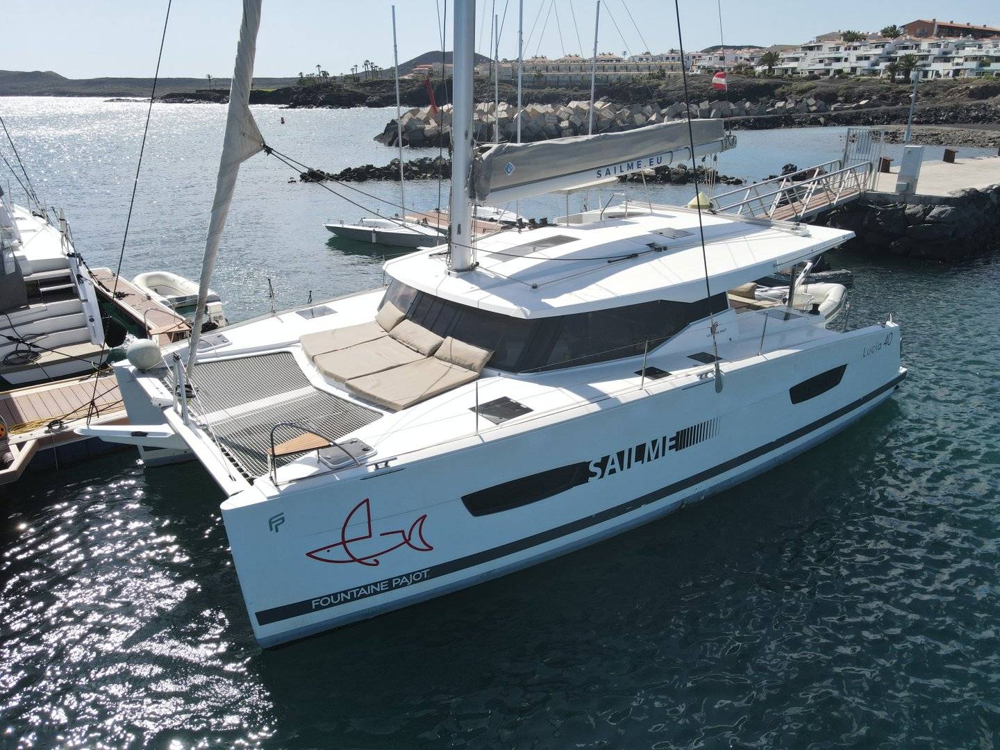 Lucia 40