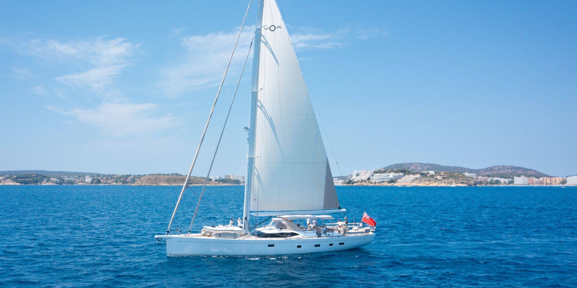 Oyster 825 - 3