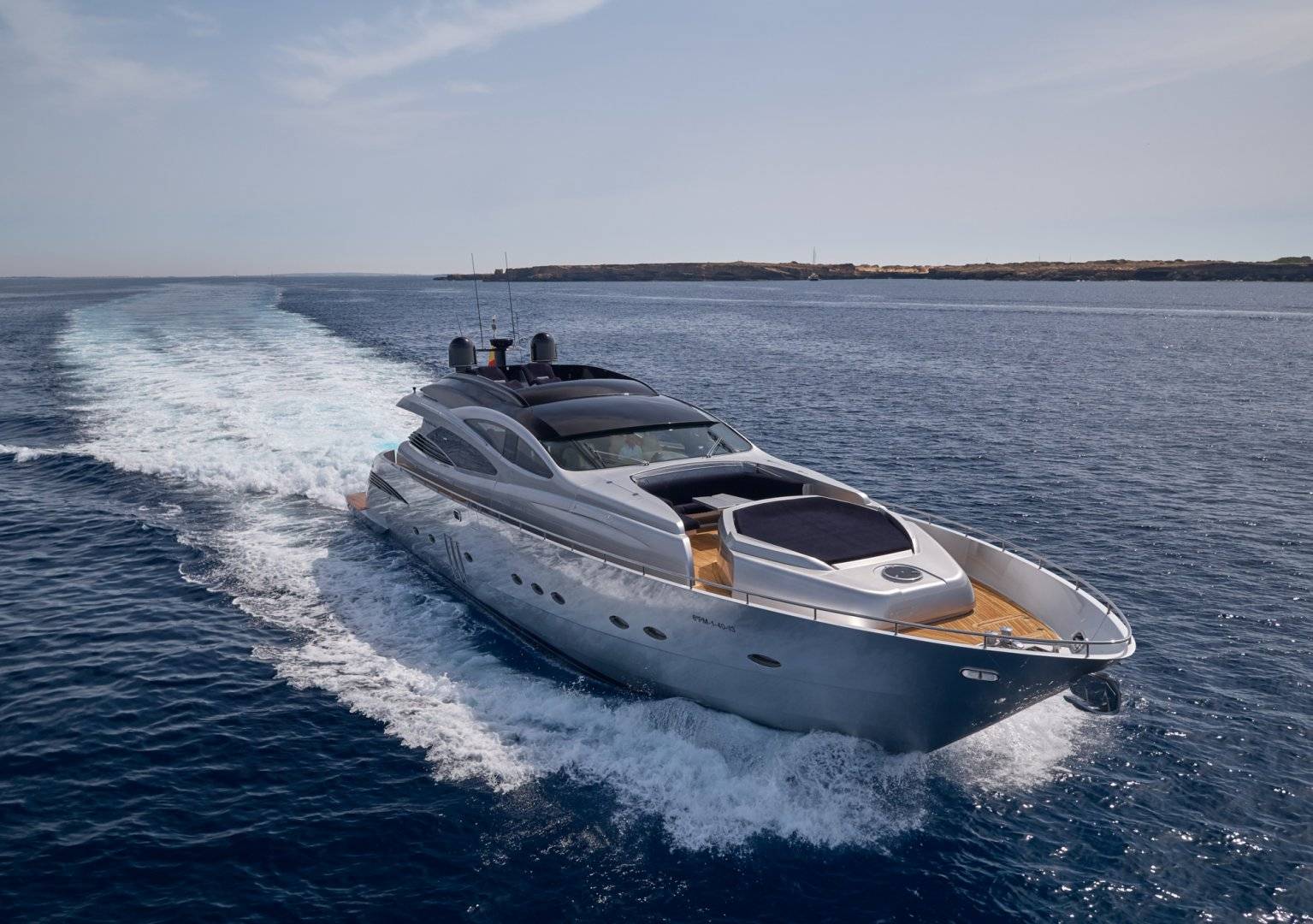 Pershing 90 - 3