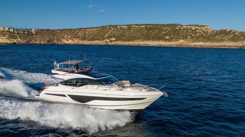 Princess 66 - 4
