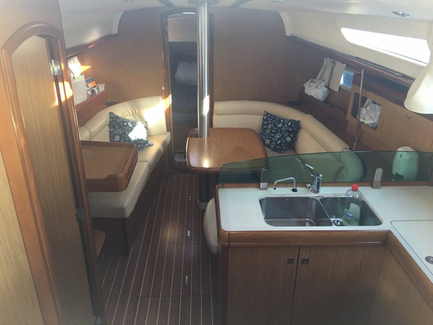 Sun Odyssey 36i - 3