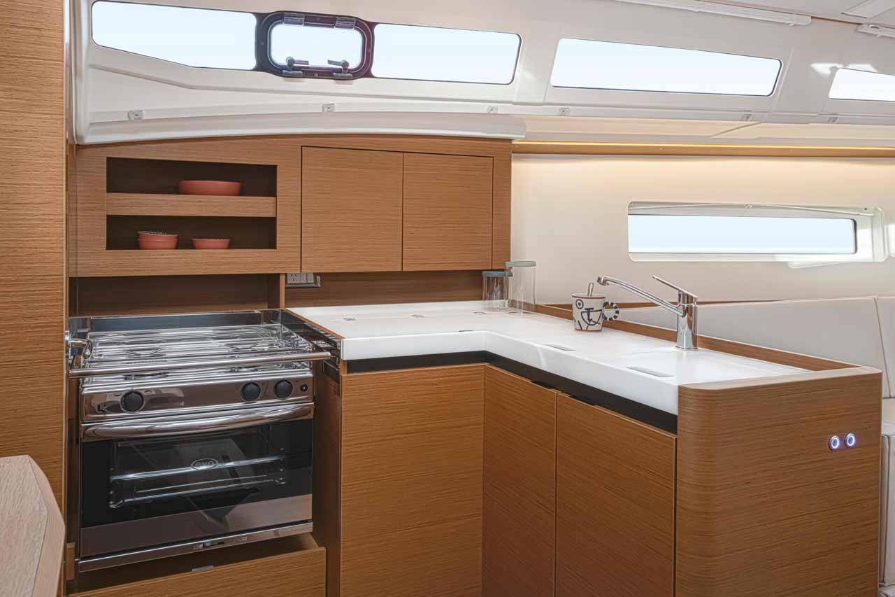 Sun Odyssey 380 - 3