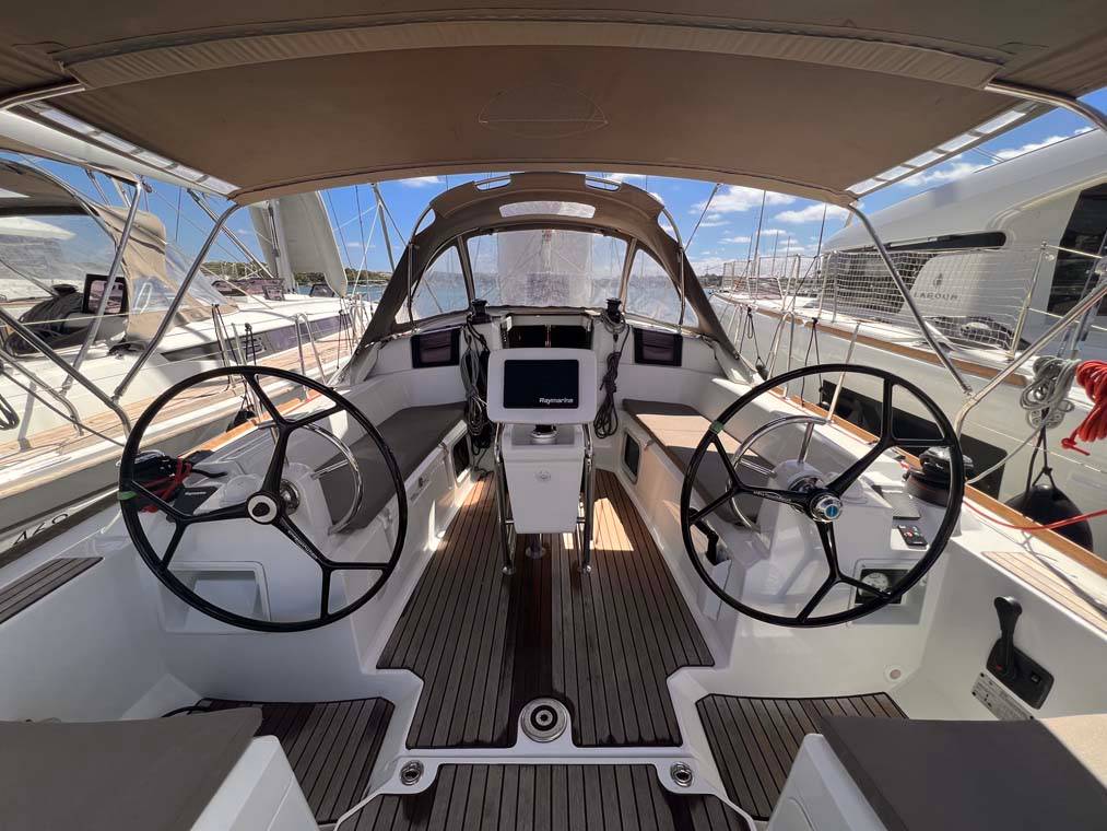 Sun Odyssey 389 - 4