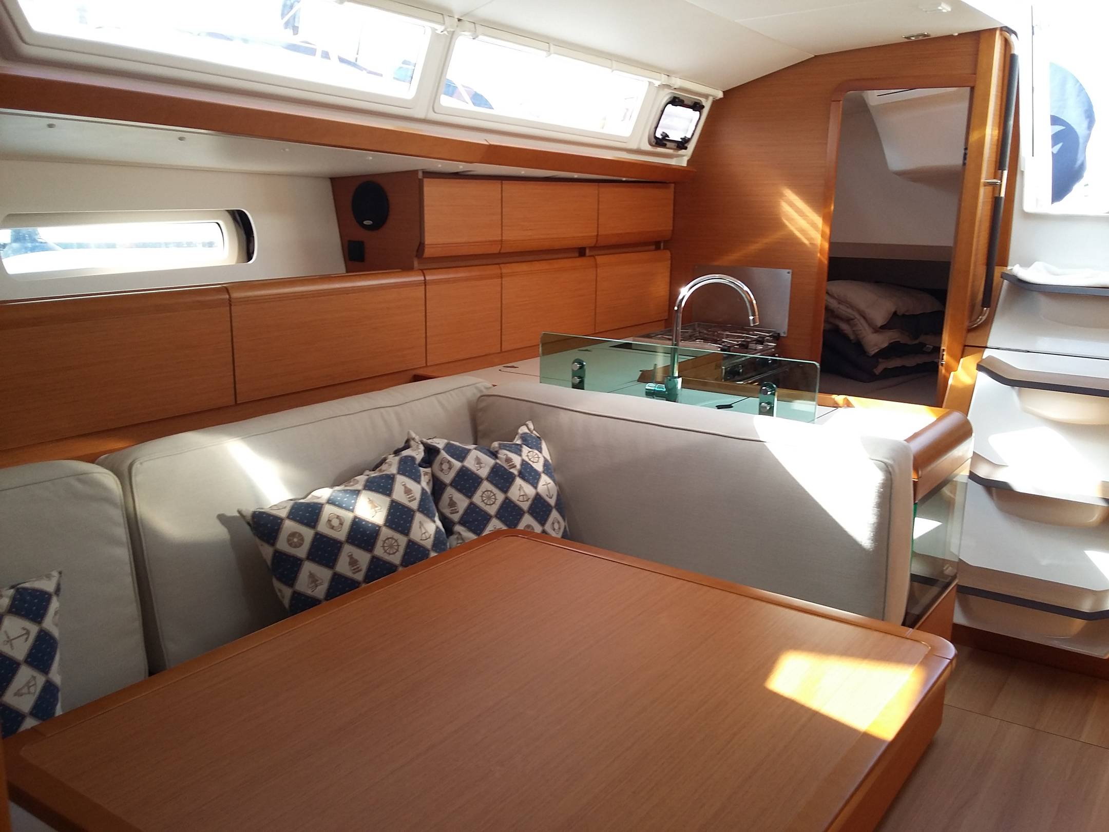 Sun Odyssey 419 - 3