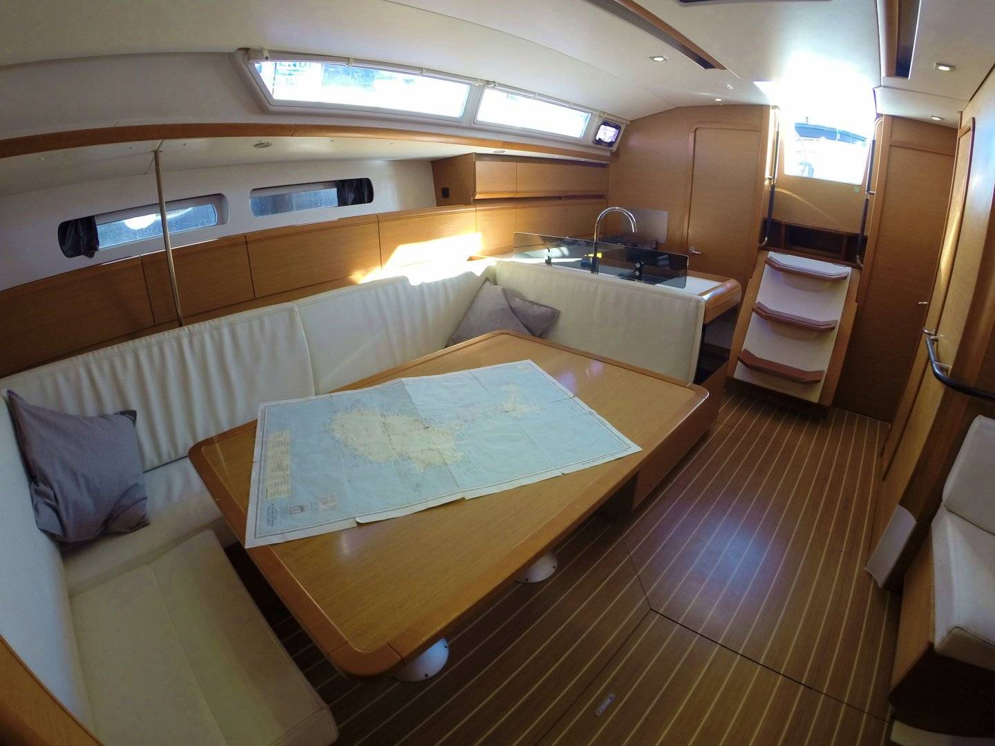Sun Odyssey 439 - 5