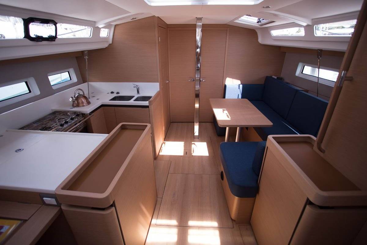 Sun Odyssey 440 - 3