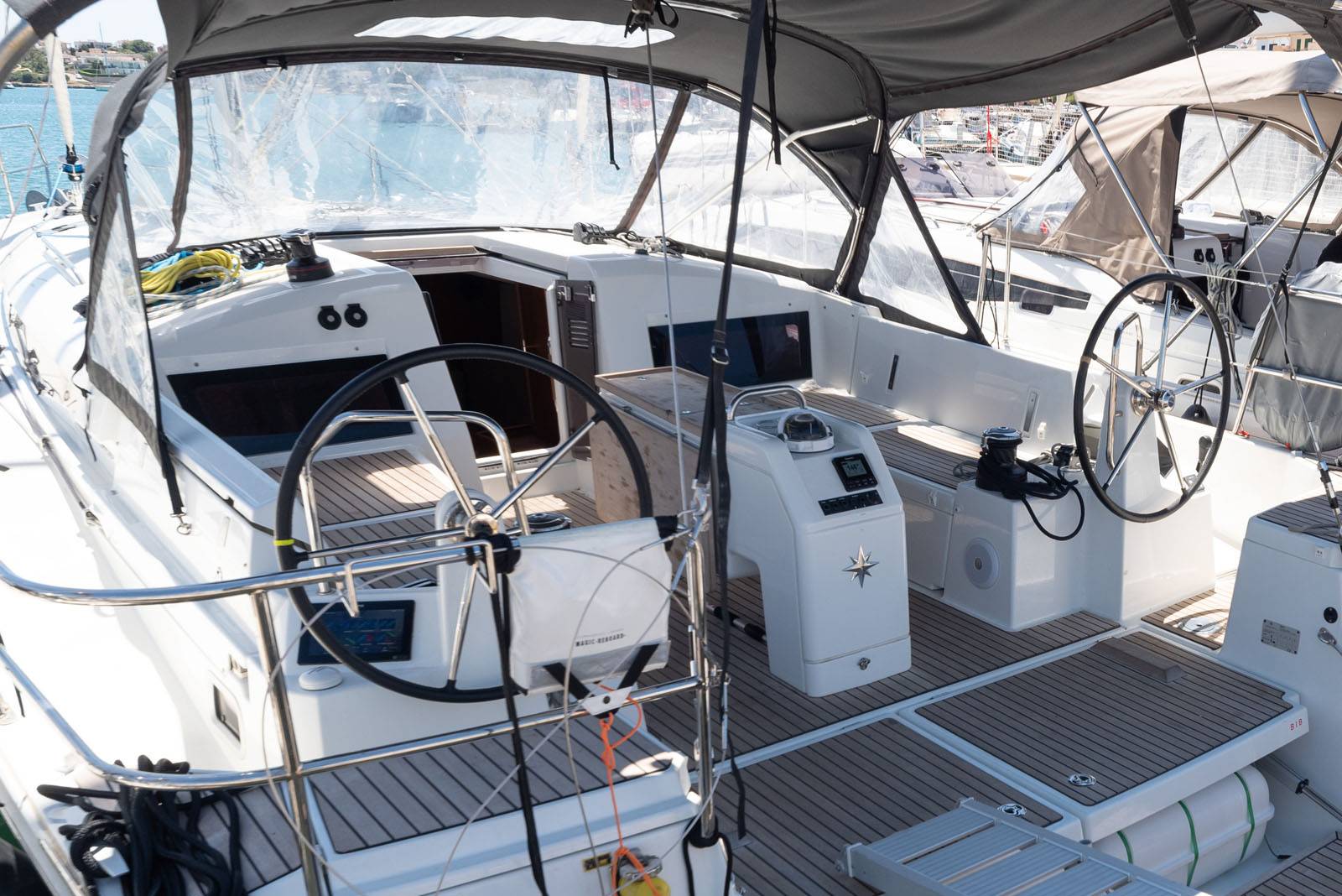 Sun Odyssey 440 - 3