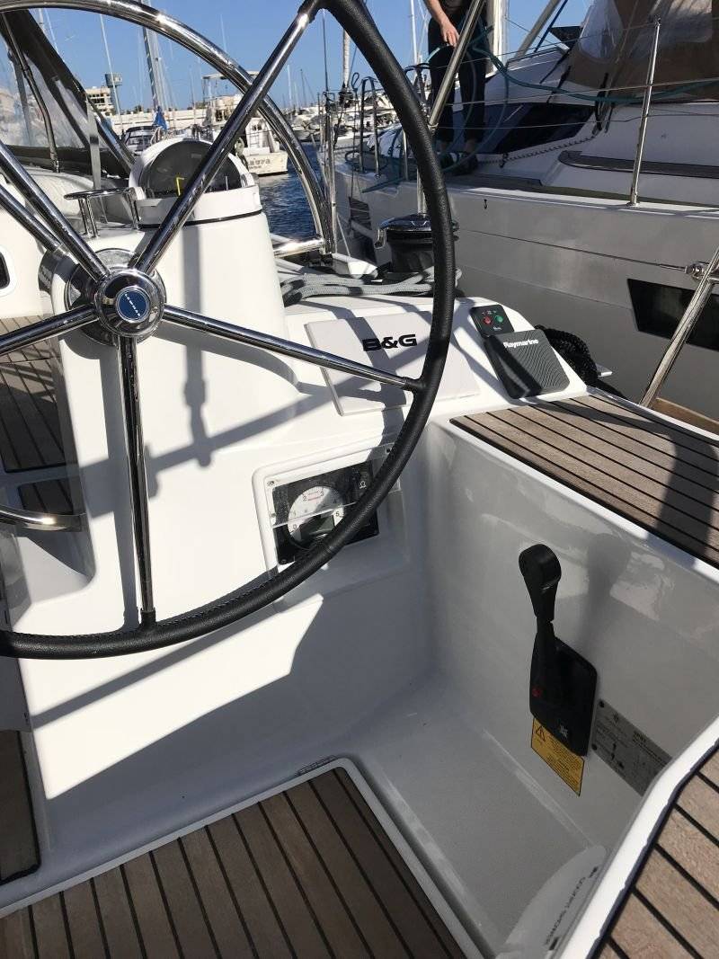 Sun Odyssey 519 - 3