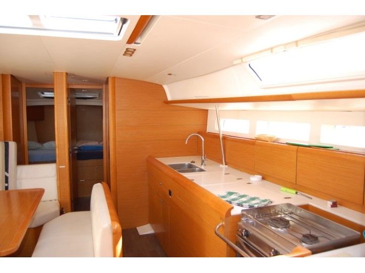 Sun Odyssey 519