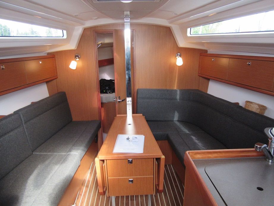 Bavaria Cruiser 34 - 2