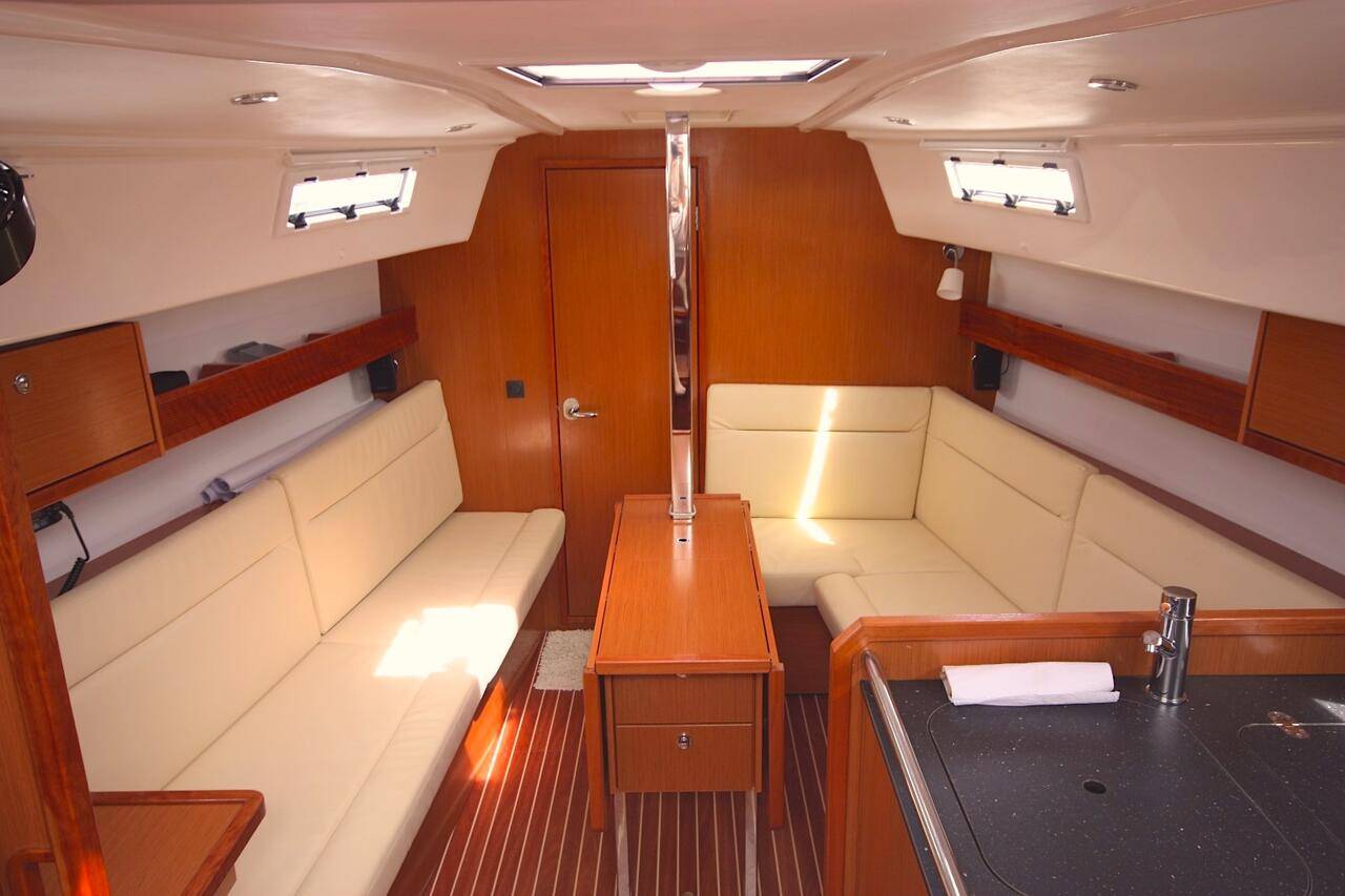 Bavaria 32 Cruiser - 5