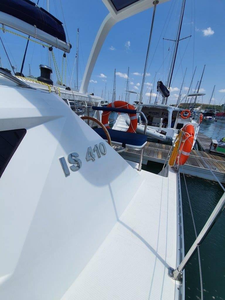 Island Spirit 410 - 4