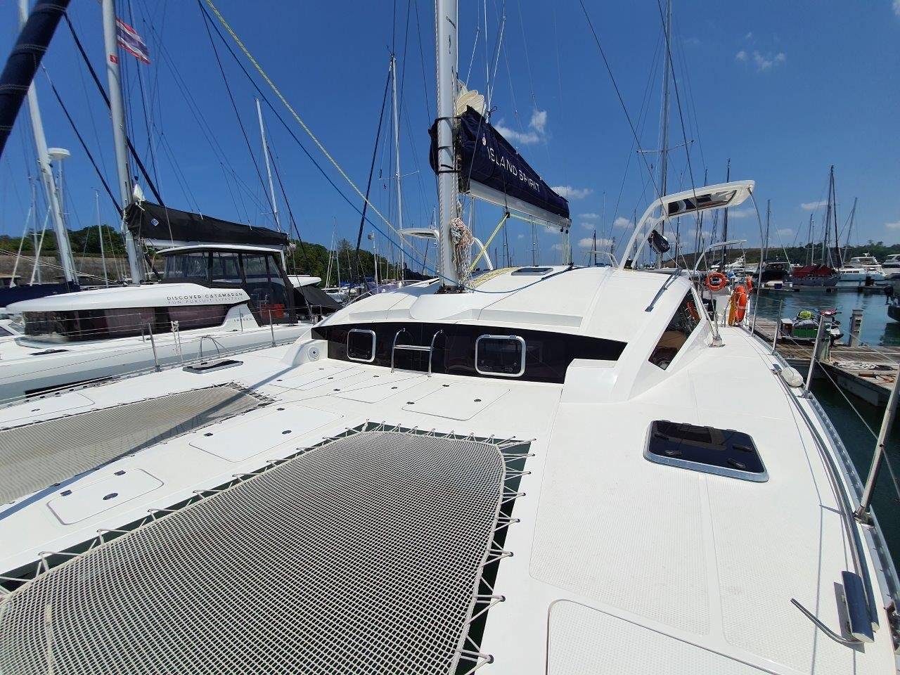 Island Spirit 410 - 3